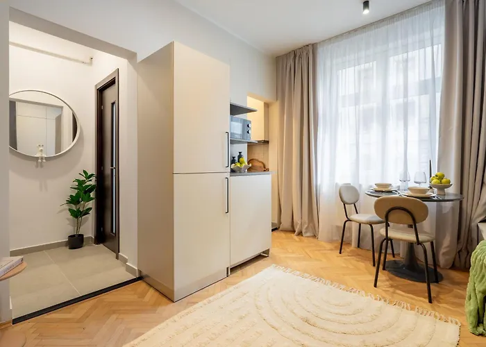 Old Town - Carada 5 - Urbannest Bucharest